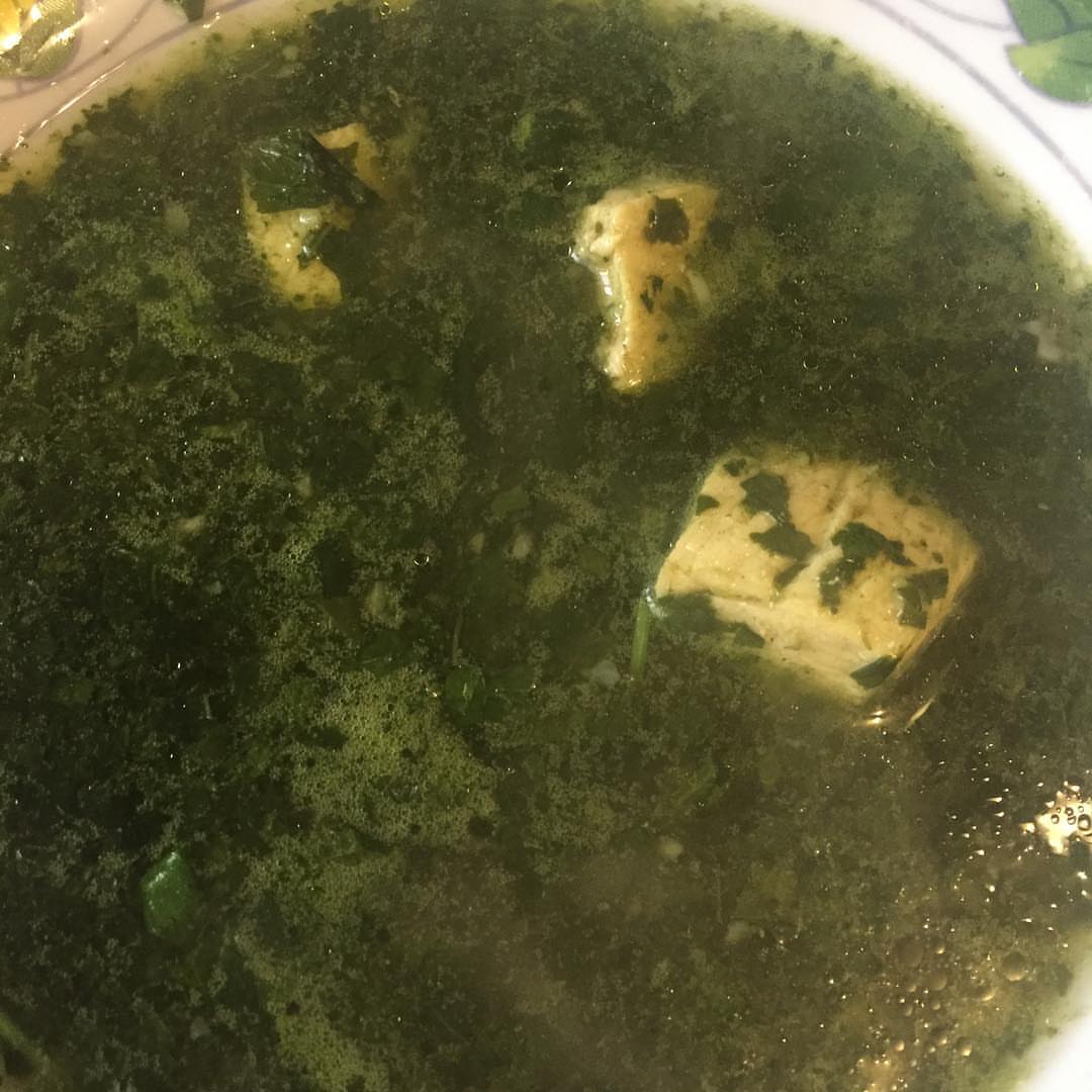 ملوخية بالكزبرة المحمصة من بهارات نجد المميزة