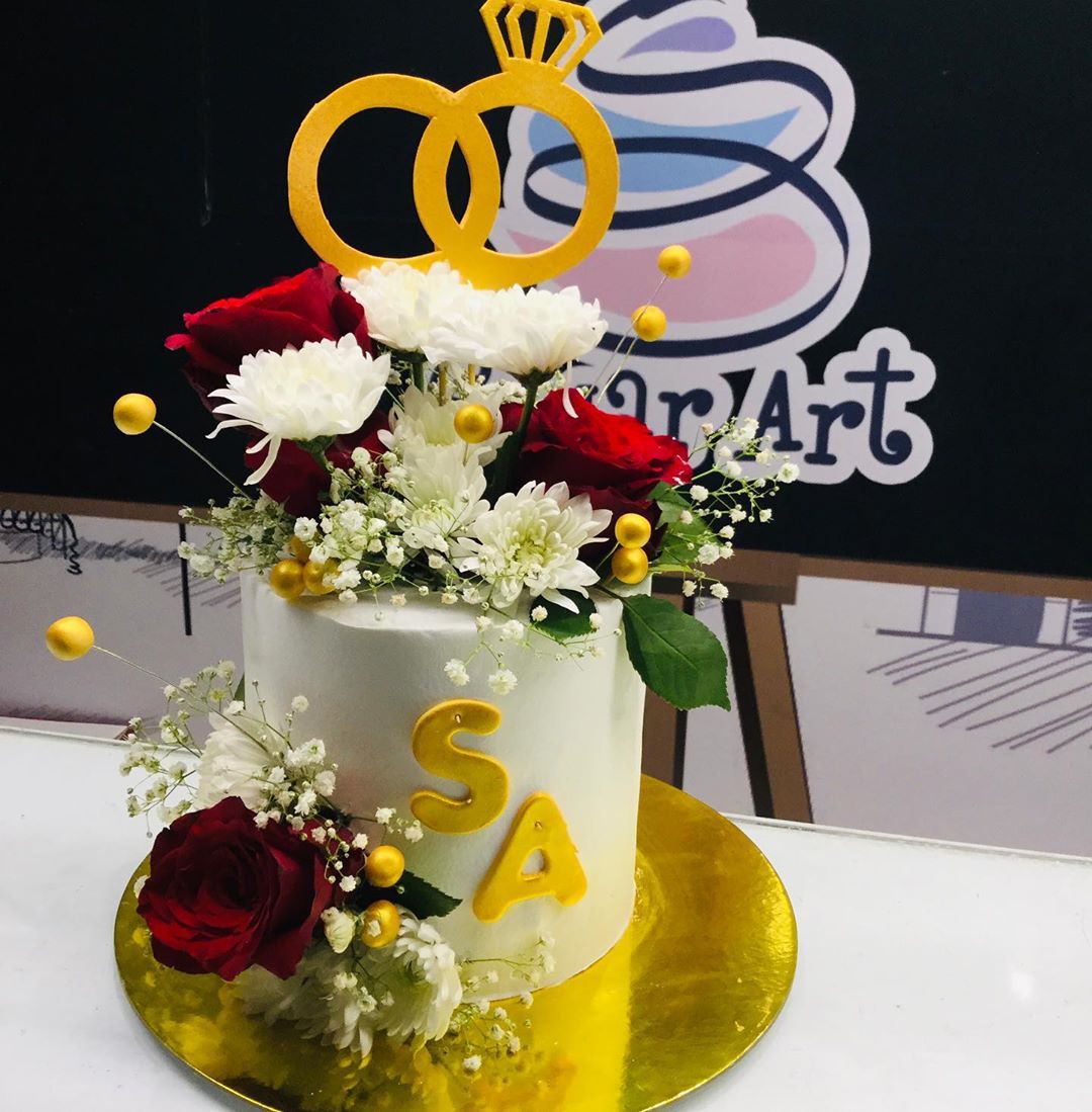#كيكةالعيد مع فنون السكر #eidcake احجز الآن السعر ١٥٠ ريال فقط.