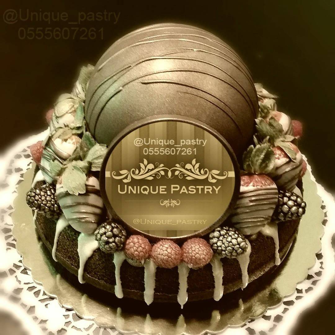 مسائكم نقاء . كرة الشوكولاتة ⚪...مع .. كيكة القبة بالشوكولا البيضاء صنفنا الجديد .. مزيج