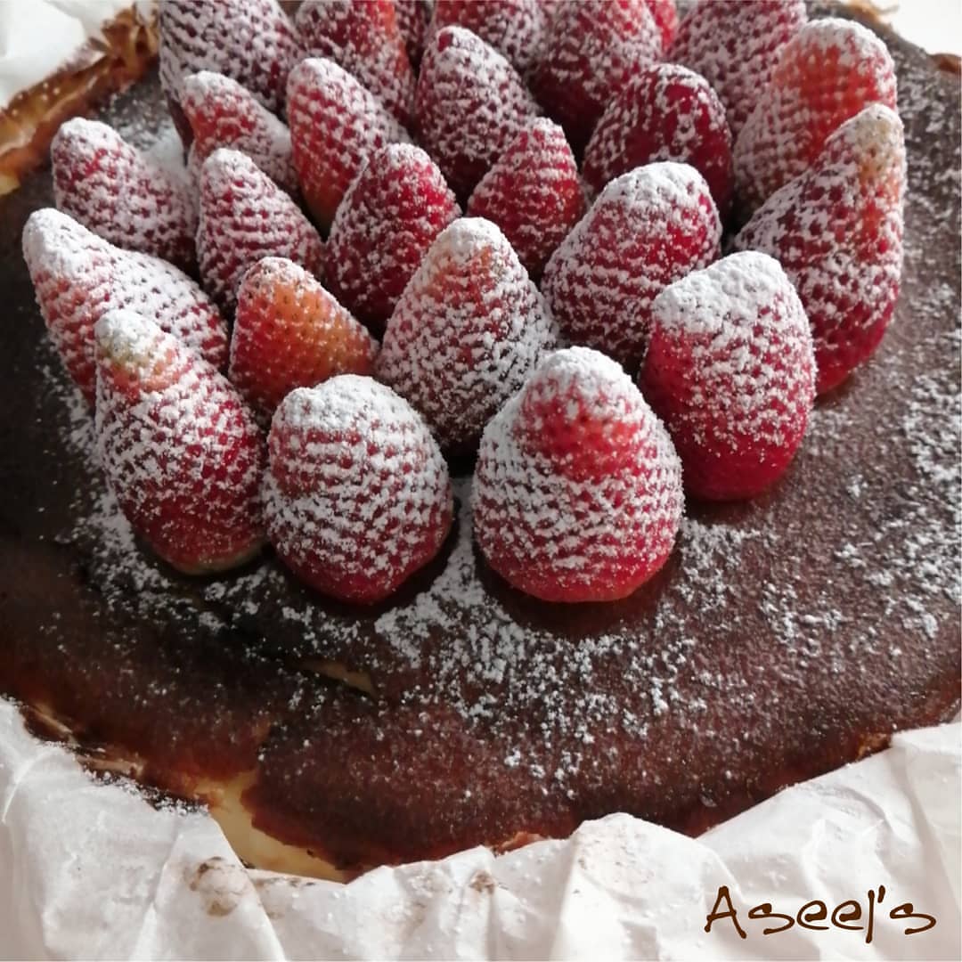تشيز كيك سان سباستيان بالفراولة ١٨٠ ريال #jeddah #ksa #saudiarabia #sweet #happiness #choc