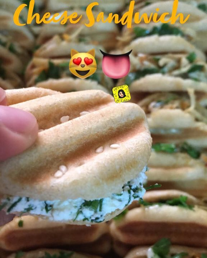 ‏السعادة شعور .. ولكن في بعض الأحيان شخص ❤️ #مساء الحب ❤️ #minisandwiches #helthyfood #سان