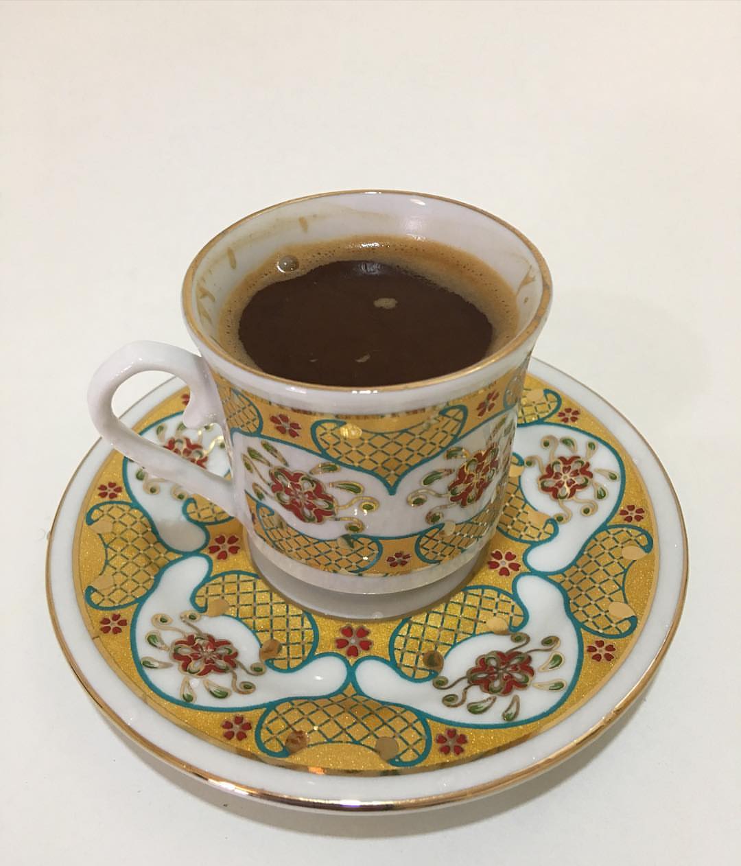 فناجين القهوه التركيه المميزه استمتع بشكل قهوتك قبل مذاقها☕️ السعر:الطقم 120 الكوب :25 ري