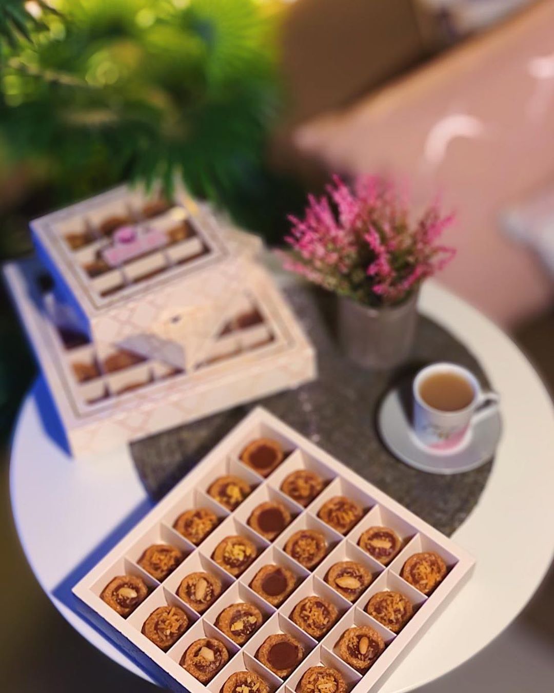 متوفر حلا أكواب السميد في محل صنع يدي - حلويات الدلمون♥️♥️✨...