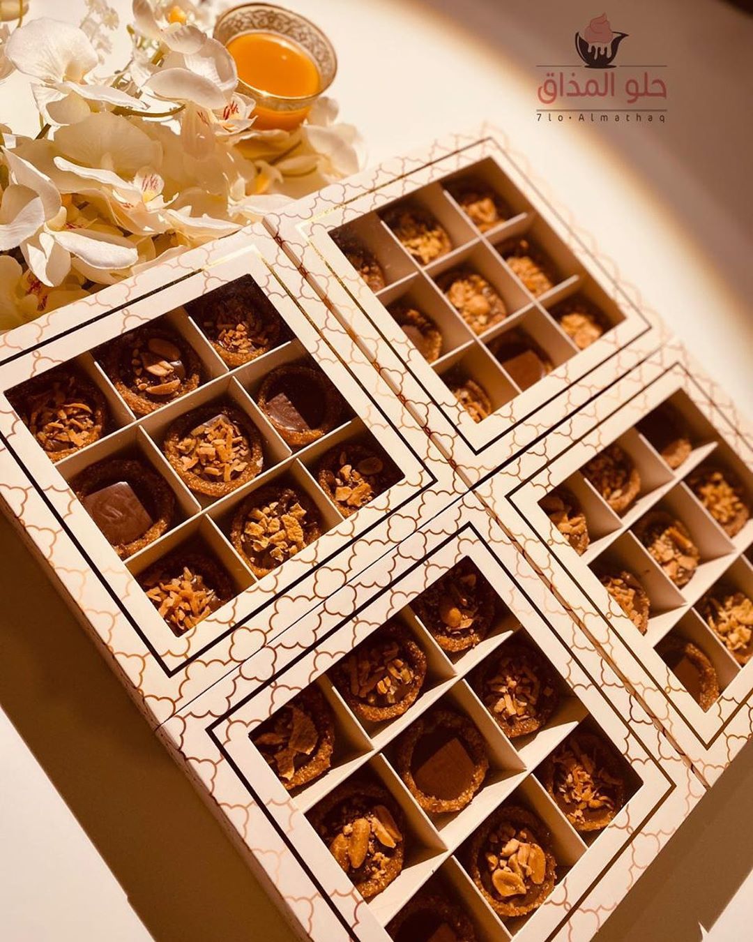 مساء الخير تتوفر كميه من الحلى في محل حلويات الدلمون - محل صنع يدي✨...