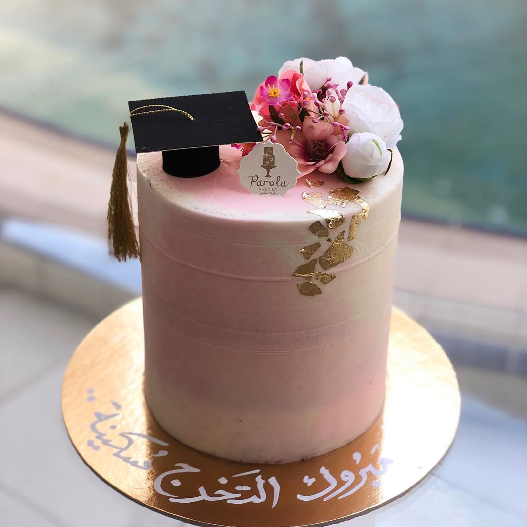 . . . . . . . . . . . #كيك#كيكات#كيكة#كيكة#كيك_حفلات#مناسبه#مناسبة#مناسبات#ليمون#شوكلاته#ش