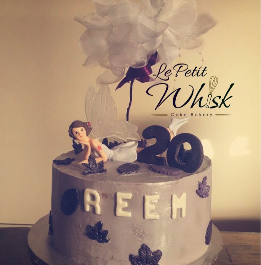 #كيكة #أناقة #creativity #فن #أنواع #الكيك #le #petit #whisk #yummmmy #party #مناسبات