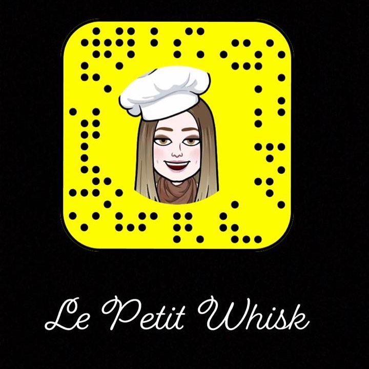 Add us نسعد بإضافتكم #كيكة #أناقة #creativity #فن #أنواع #الكيك #le #petit #whisk #yummmmy