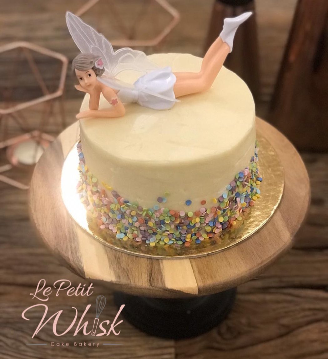 #كيكة #أناقة #creativity #فن #أنواع #الكيك #le #petit #whisk #yummmmy #party #مناسبات #عيد
