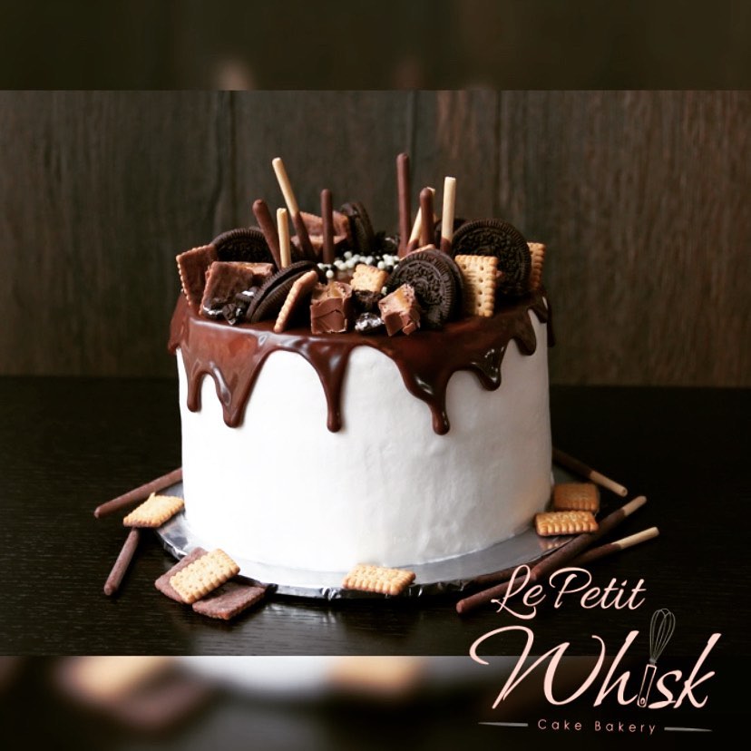 Oreo Cake اوريو كيك #كيكة #أناقة #creativity #فن #أنواع #الكيك #le #petit #whisk #yummmmy