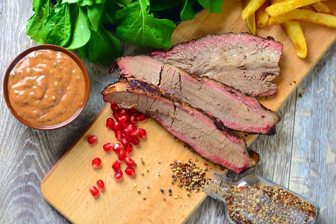 Brisket . . #برجر #برجر_لحم #لحم #بريسكت #جدة #خليك_بالبيت #burger #brisket #brisketsandwi