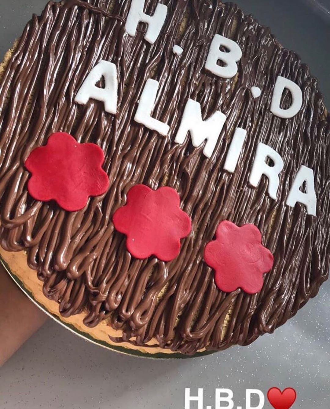 تنسيق هديه مع كيكة كوكيز ♥️♥️