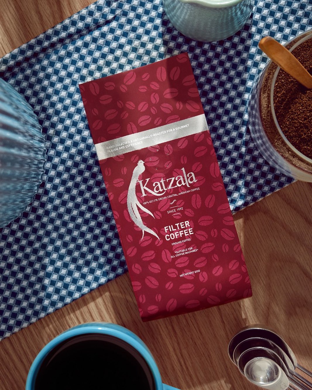 Katzala filter coffee, available in 250 g bags. قهوة الفلتر من كتزالا، متوفرة بحجم ٢٥٠ جم