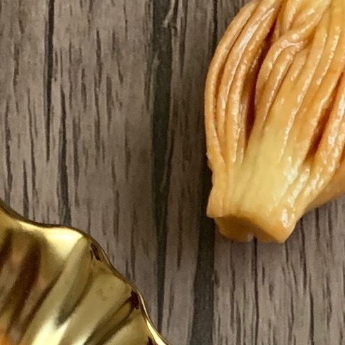 حلى المشبَّك المغربي لجميع مناسباتكم #حلى_قهوة #حلى #الرياض #عسل #شيره #شغل_بيت #حلويات_مغ