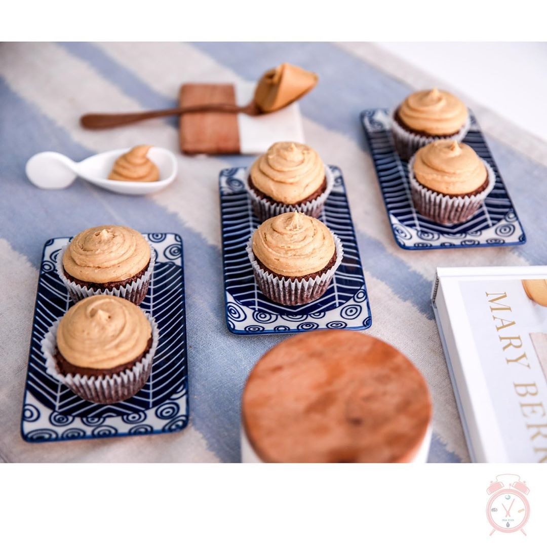 Thursdays treat ✨✨Chocolate cup cake topped with peanut butter frosting