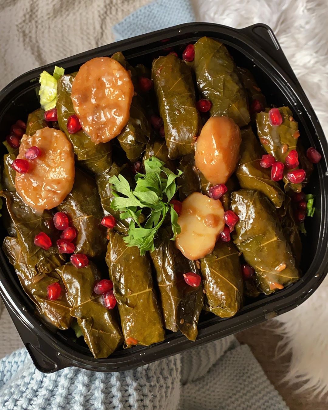 لذيذ ويذووب في الفم بسرعة .. حامض وبلذعه حرارة . . للطلب اضغط على رابط الطلب المباشر الموج