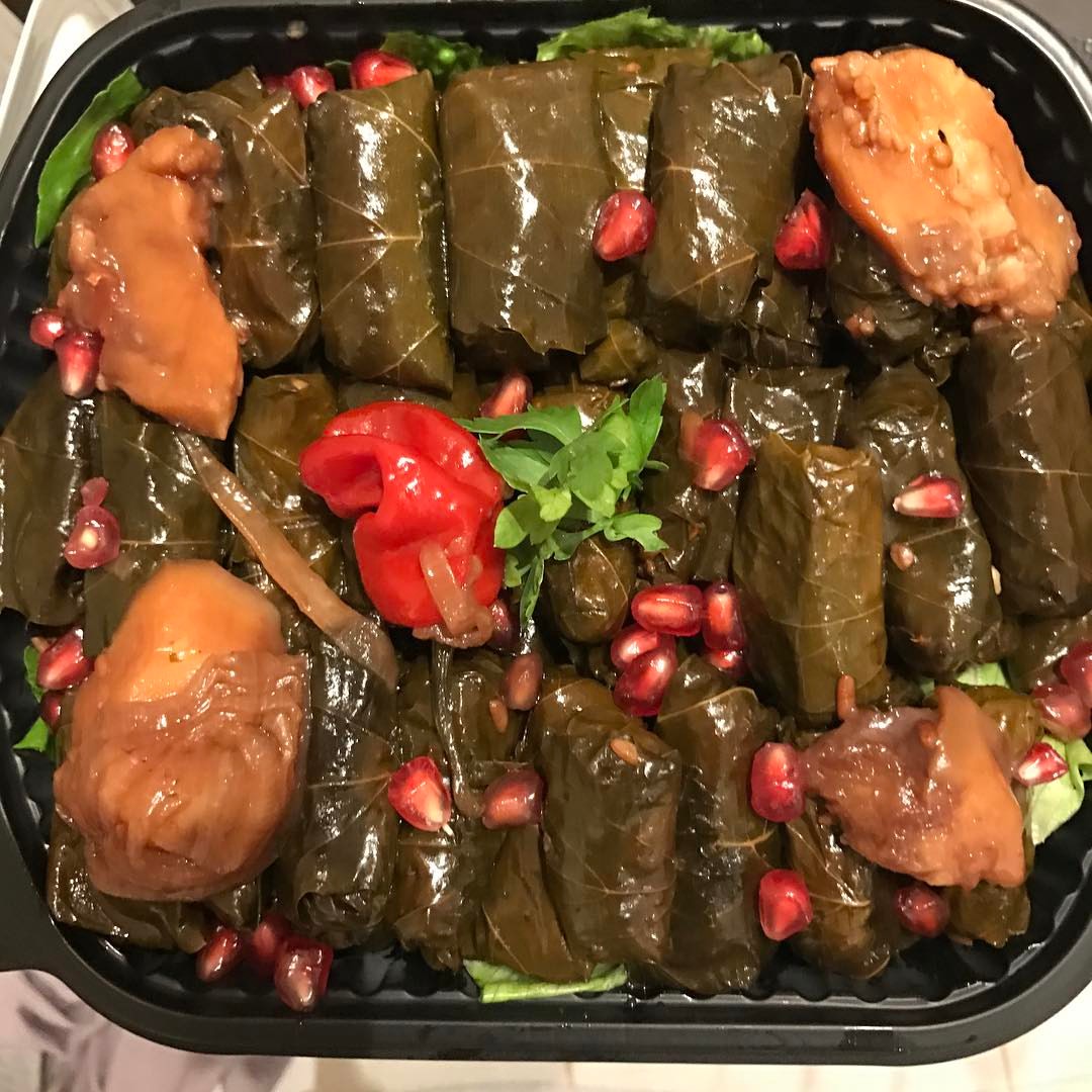 . . طعم لاا يقاوم ذاايب وحار . . . . #ورق_عنب #ورق_عنب_حامض #مستثمرين #اسر_منتجه #ورق_عنب_