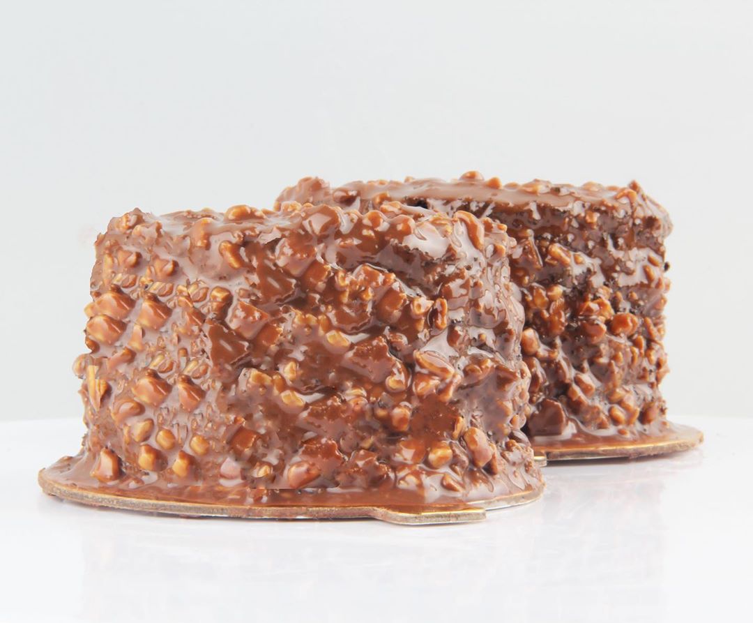 Mini Chocolate Crunch Cake