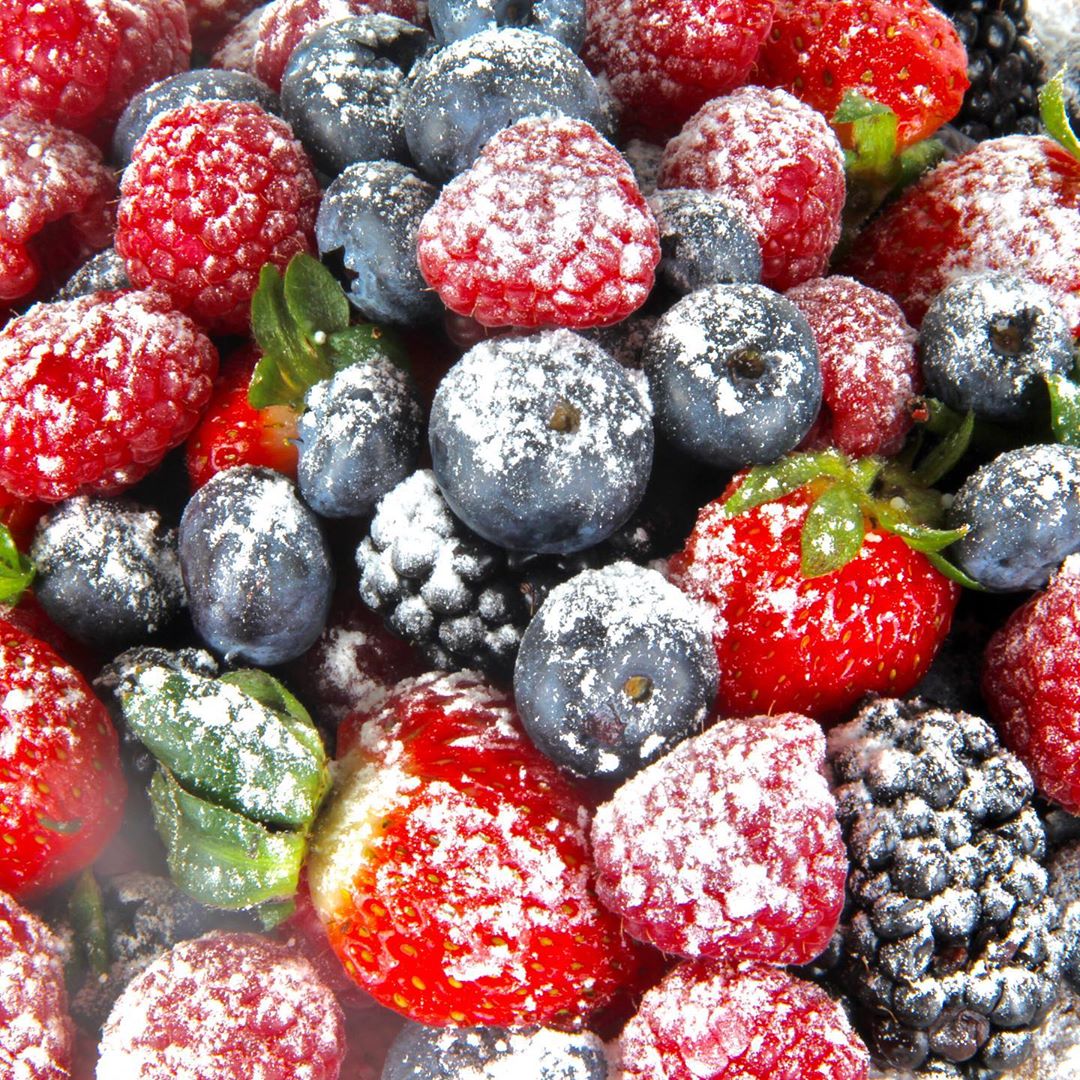 Mixed Berries Pavlova