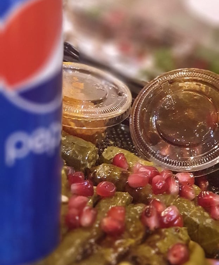 متوفر لدينا ثلاث انواع ورق عنب : عادي سبايسي أرميني للطلب عن طريق الدايركت او رقم الواتس ف