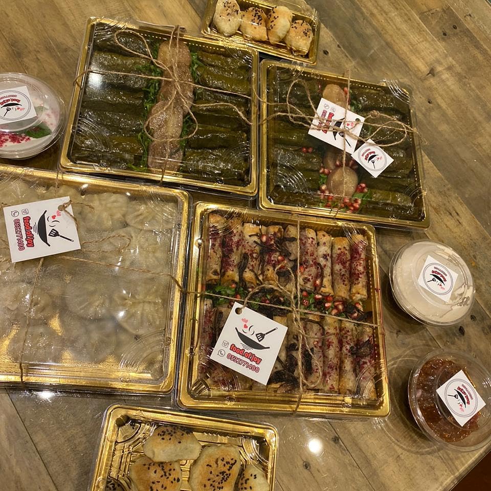 يغمش بالمفرومه ......