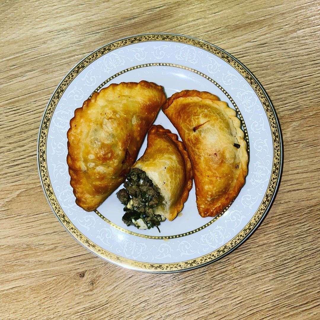( 3 SR) سمبوسة لحم