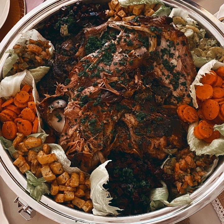اللحم المحمر