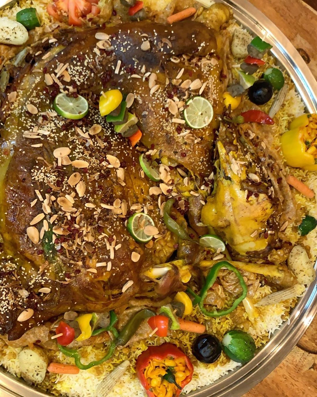 نص نعيمي محشي ورق عنب بدبس الرمان
