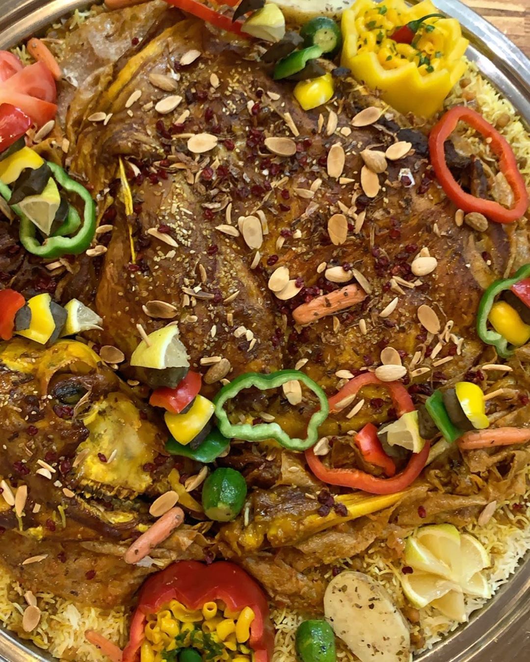 ربع نعيمي محشي ورق عنب بدبس الرمان