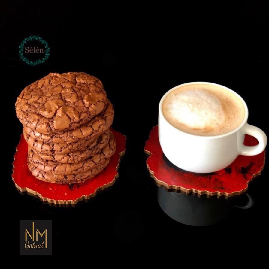 Love is in the air .... A special gift combination for your special one Chocolate cookies