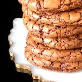 Love is in the air .... A special gift combination for your special one Chocolate cookies