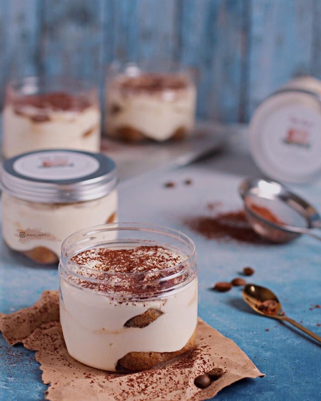 جديدنا Tiramisu jar ١٠ حبات / ١١٠ ريال ومتوفر الان كميات محدوده في محل أمور سعر الحبه ١١ ر