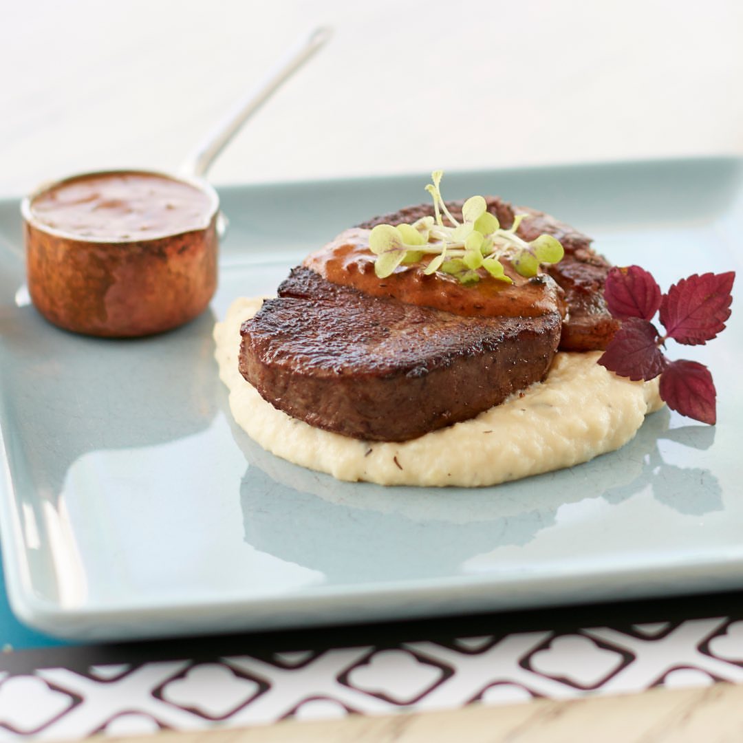 تندرلوين فاخر مطهو بحب و إبداع Creatively crafted premium tenderloin, made with love.. #Br