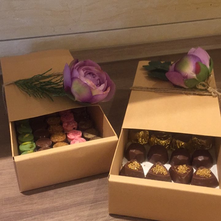حلا_مناسبات#حلويات#شوكولاته#تخرج#ضيافه#مواليد#تشيز_ميني#حلويات_عيدالفطر#شوكولاته#بستاشيو#ح