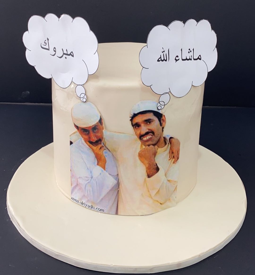 كيكات العيد ، و كل عام و الجميع بألف خير و صحه و سلامه يارب ، اخر موعد لإستلام طلبات العيد
