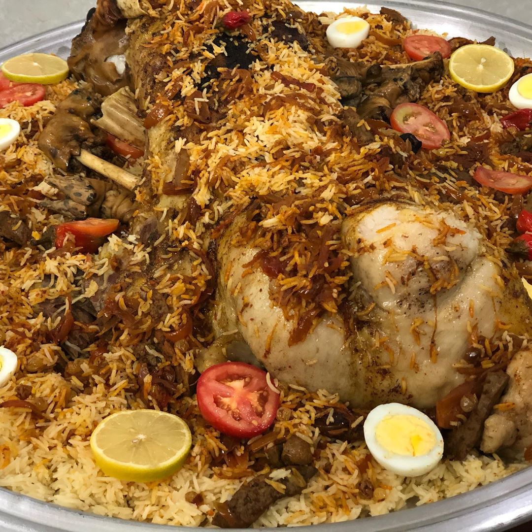 للحجز التواصل على الواتس اب