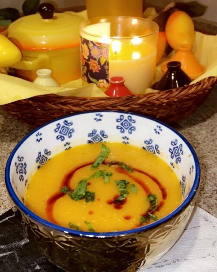شوربة عدس .