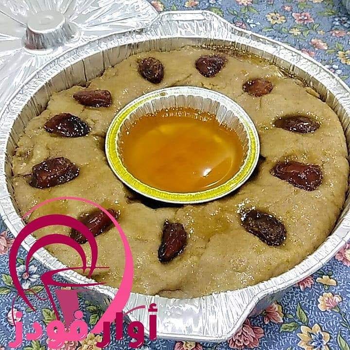 عريكة سمن عسل تمر (( بدون رضيفة)) الحافظة الكبيرة ١٧٥ ريال ‏الوسط ١٤٥ الصغيرة ١١٥ واتساب
