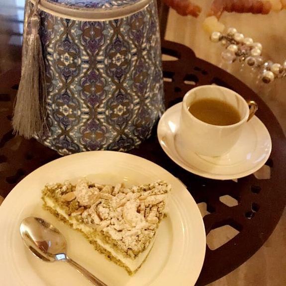 من العايدين الفايزين
