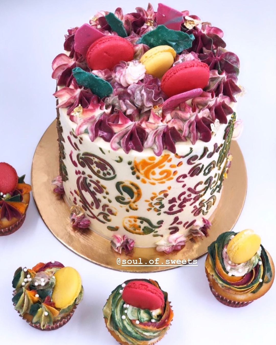 #cake #cupcakes #chocolate #cream #damma #khobar #ksa #coffee #party #birthday #pink #yell