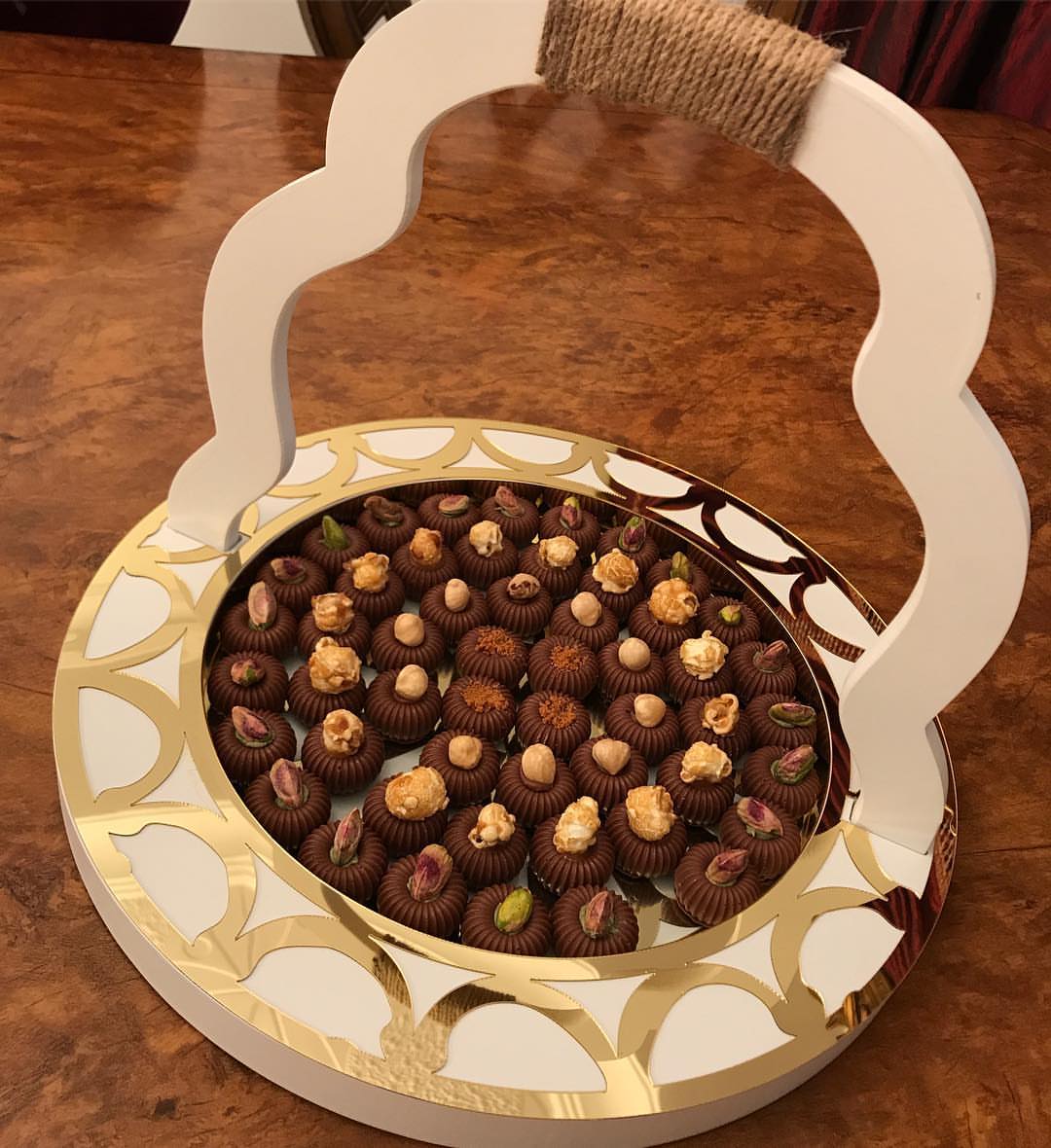 #اميزنق #شكولاتة_بلجيكية #شكولاتة #هند_القحطاني #مطاعم_الرياض #تقديمات_ضيافه #تقديمات_مميز