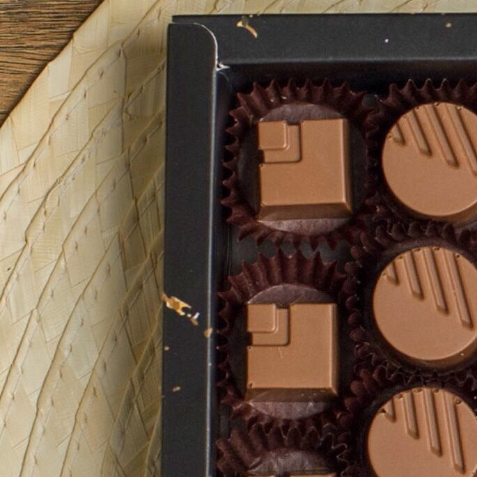 شوكلت بحشوة الكابتشينو لا يفوتكم #fall_in_chocolate