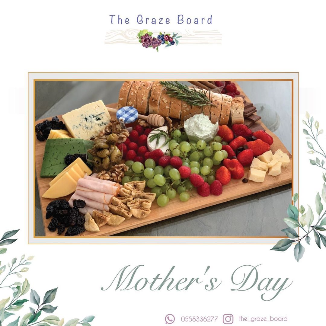 #mothersday #mothersdaygift #love #gifts #cheeseboard #cheeseplatter #art #foodie #jeddah