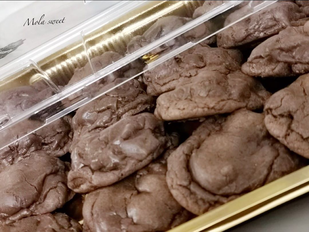 طلبيه اليوم لإحدى العملاء من الكويكز المحشي . . . . #حلويات #حلى #حلى_لاتيه #لاتيه #طلبات