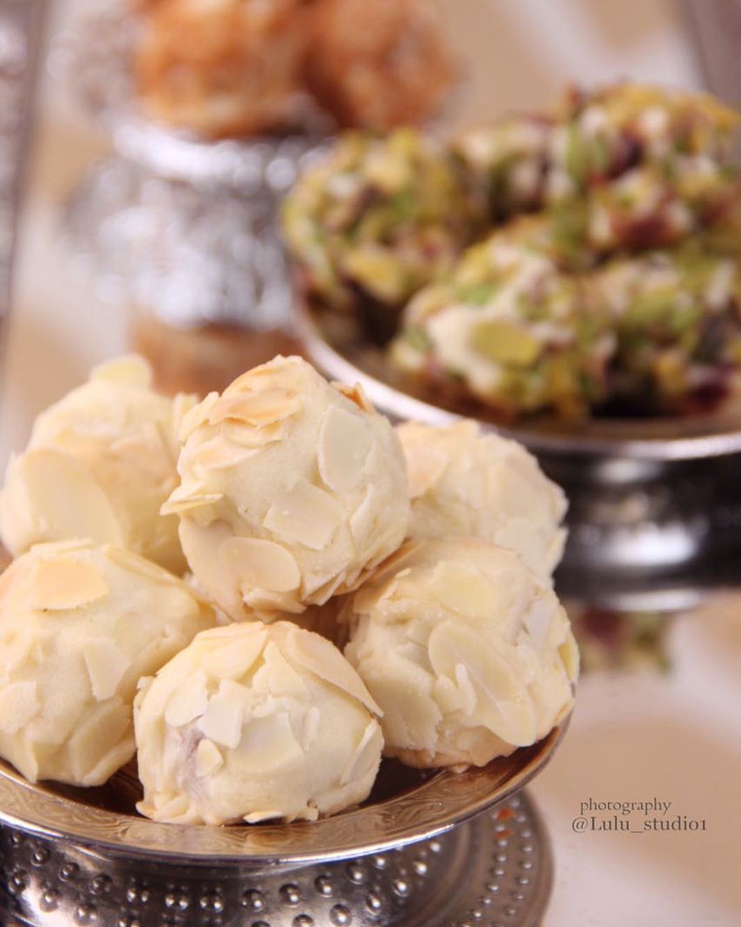 . . . تصوير احدى الزبائن معمول طري ولذيذ للطلب واتس :
