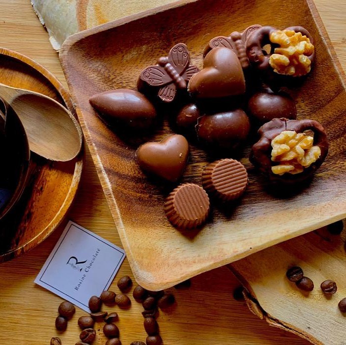 #rosine_chocolate شارك من تُحب روسين شوكليت