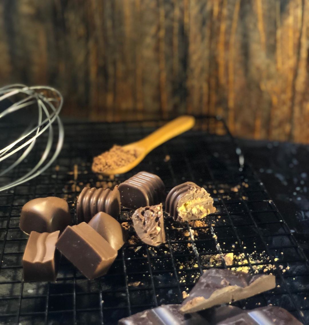 #rosine_chocolate شارك من تُحب روسين شوكليت