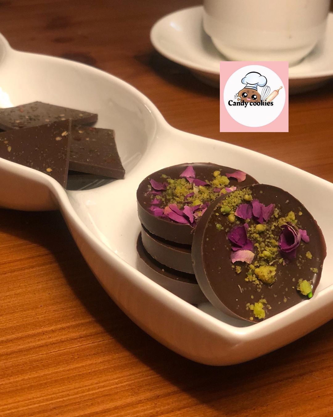 بعض اللقاءات مُدتها فنجان قهوة‬⁩ ‏لكنها تُعطيك من العُمر أجمله♥️♥️
