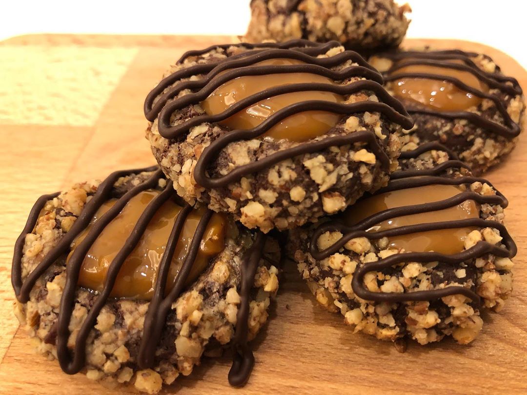 Turtle cookies ✌ترتل كوكيز ... فخامة الشكل والطعم • •#Macarons #Chocolate #Mocha # Strawbe