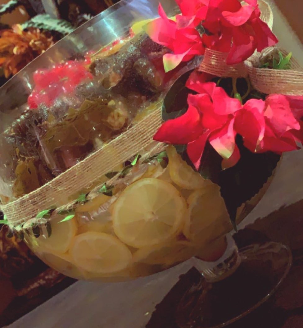 Symphony & More ورق عنب حامض ولذيذ يستحق التجربه . . #ورق_عنب #ورق_عنب_حامض #ورق_عنب_لذيذ