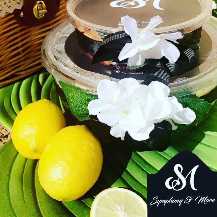 Symphony & more Symphony & more طعم لذيذ وطريقه تقديم مميزه #ورق_عنب #مسخن_دجاج #مسخن_رولا